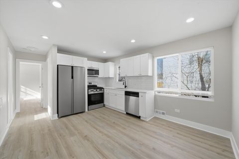Tiny photo for 5350 S Honore Street, Chicago, IL 60609 (MLS # 12543498)