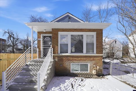 5350 S Honore Street Chicago IL 60609