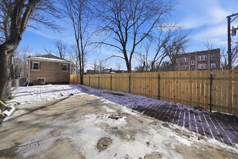 Tiny photo for 5350 S Honore Street, Chicago, IL 60609 (MLS # 12543498)
