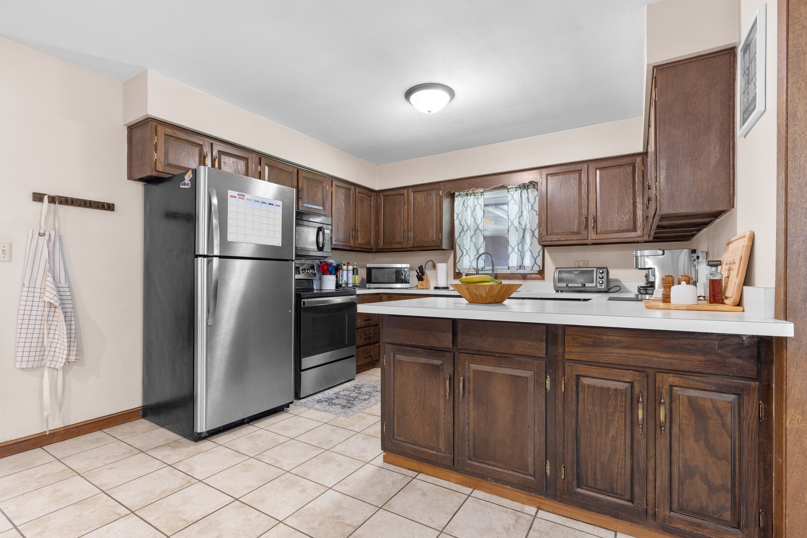 5876 Linden Road