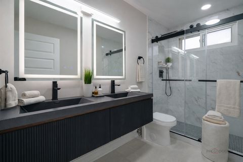 Tiny photo for 214 W Hintz Road, Arlington Heights, IL 60004 (MLS # 12548713)