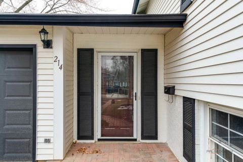 Tiny photo for 214 W Hintz Road, Arlington Heights, IL 60004 (MLS # 12548713)