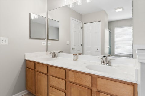 Tiny photo for 14731 Colonial Parkway, Plainfield, IL 60544 (MLS # 12677286)