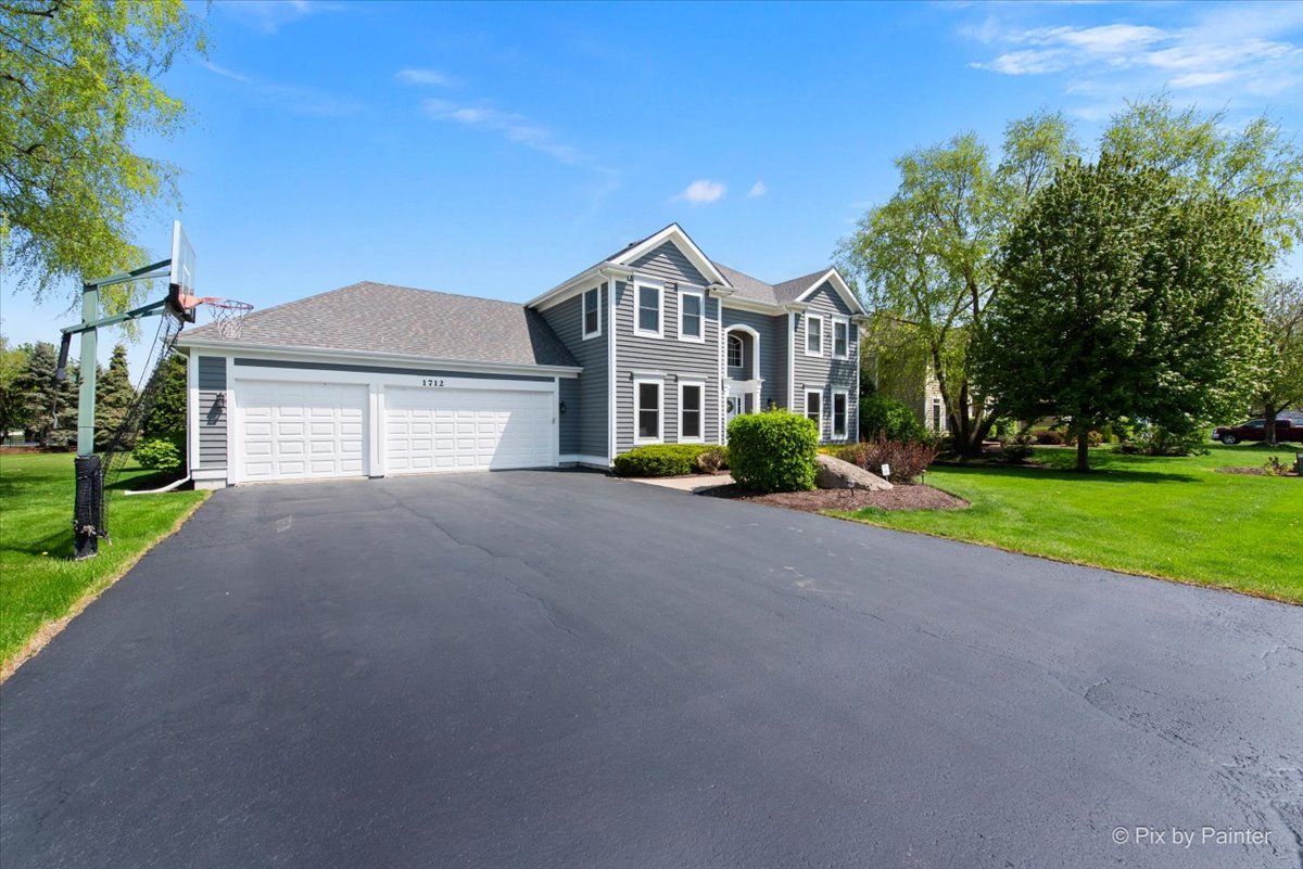 1712 Squirrel Trail