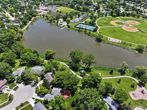 Tiny photo for 1350 Nottingham Lane, Hoffman Estates, IL 60169 (MLS # 12654165)