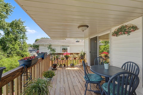 Tiny photo for 1350 Nottingham Lane, Hoffman Estates, IL 60169 (MLS # 12654165)