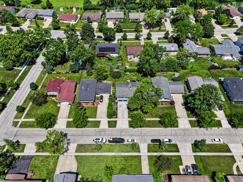Tiny photo for 1350 Nottingham Lane, Hoffman Estates, IL 60169 (MLS # 12654165)