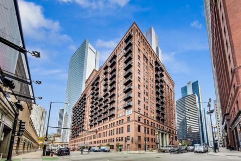 Photo of 165 N Canal Street #1430, Chicago, IL 60606 (MLS # 12405779)