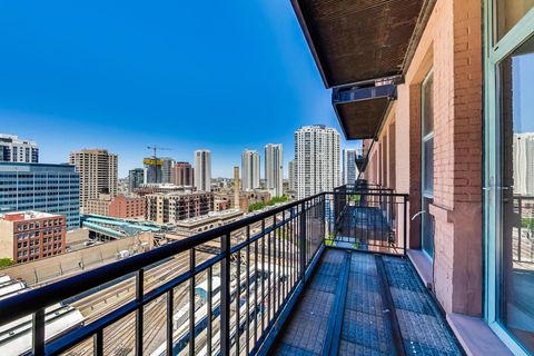 Tiny photo for 165 N Canal Street #1430, Chicago, IL 60606 (MLS # 12405779)