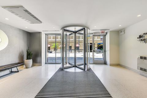 Tiny photo for 165 N Canal Street #1430, Chicago, IL 60606 (MLS # 12405779)