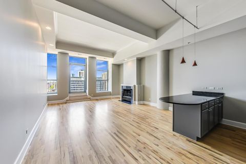 Tiny photo for 165 N Canal Street #1430, Chicago, IL 60606 (MLS # 12405779)