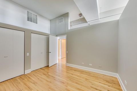 Tiny photo for 165 N Canal Street #1430, Chicago, IL 60606 (MLS # 12405779)