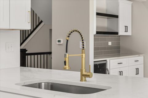 Tiny photo for 110 kevin Drive, Diamond, IL 60416 (MLS # 12496333)