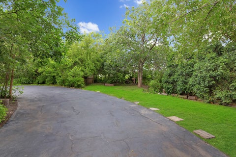 Tiny photo for 307 Blackstone Avenue, Willow Springs, IL 60480 (MLS # 12744736)