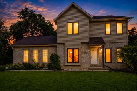 Photo of 307 Blackstone Avenue, Willow Springs, IL 60480 (MLS # 12744736)
