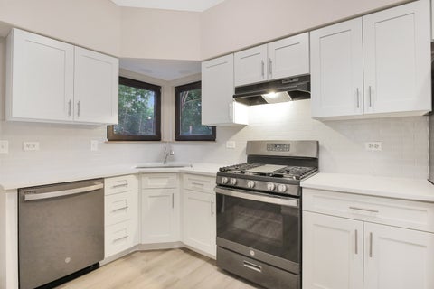 Tiny photo for 307 Blackstone Avenue, Willow Springs, IL 60480 (MLS # 12744736)