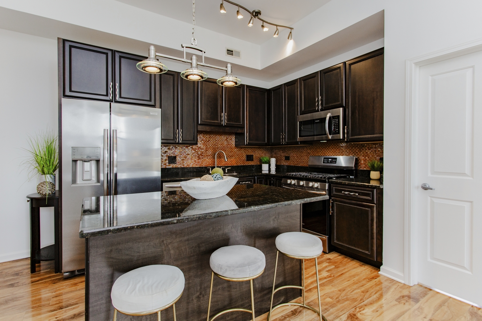 1464 S Michigan Avenue 704