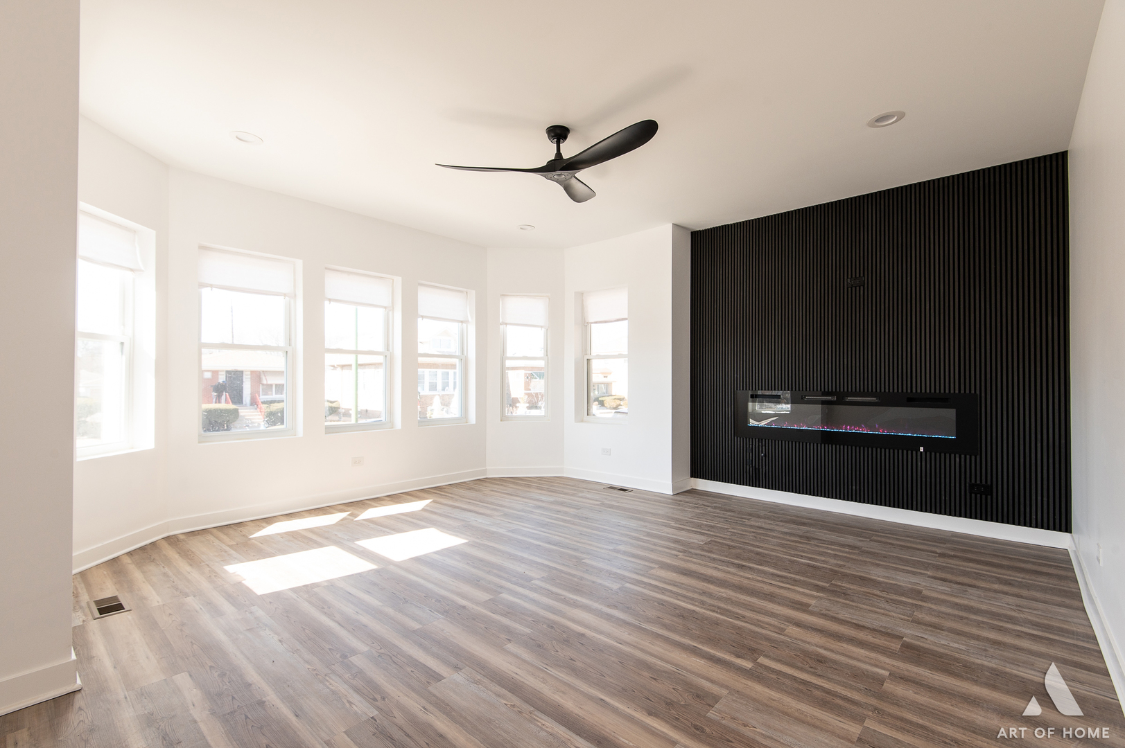 8353 S Hermitage Avenue