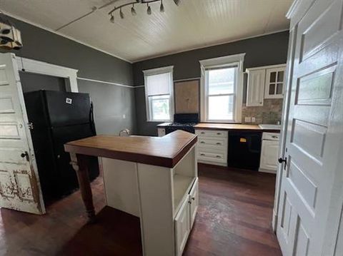 Tiny photo for 642 W Stephenson Street, Freeport, IL 61032 (MLS # 12395763)