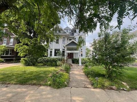 Photo of 642 W Stephenson Street, Freeport, IL 61032 (MLS # 12395763)