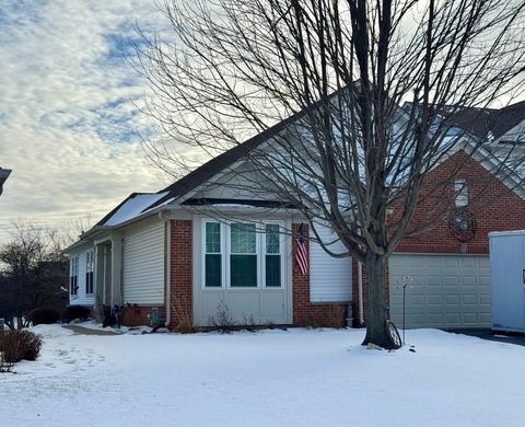 Photo of Algonquin, IL 60102 (MLS # 12559818)