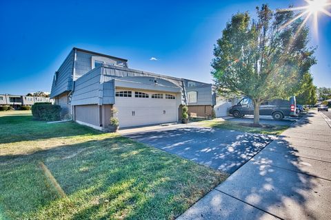 A home in Elk Grove Village