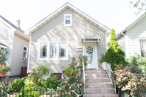 Tiny photo for 3750 S Rockwell Street, Chicago, IL 60632 (MLS # 12483351)
