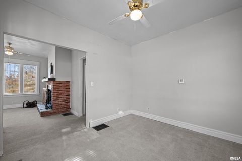 Tiny photo for 1419 DIVISION Street, Davenport, IA 52804 (MLS # QC4269335)