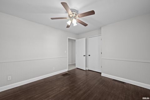 Tiny photo for 1419 DIVISION Street, Davenport, IA 52804 (MLS # QC4269335)