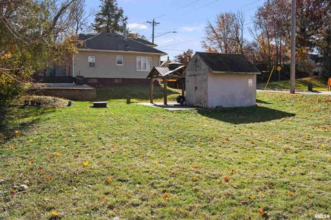 Tiny photo for 1419 DIVISION Street, Davenport, IA 52804 (MLS # QC4269335)