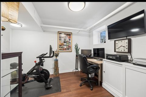 Tiny photo for 530 N East Avenue, Oak Park, IL 60302 (MLS # 12576151)