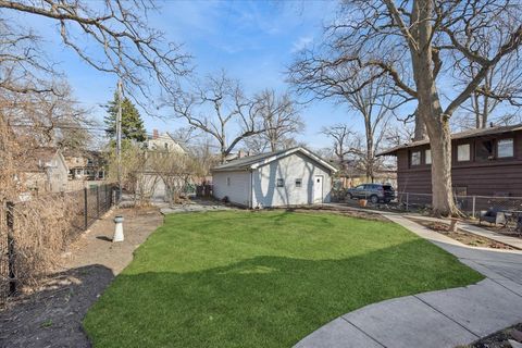 Tiny photo for 530 N East Avenue, Oak Park, IL 60302 (MLS # 12576151)