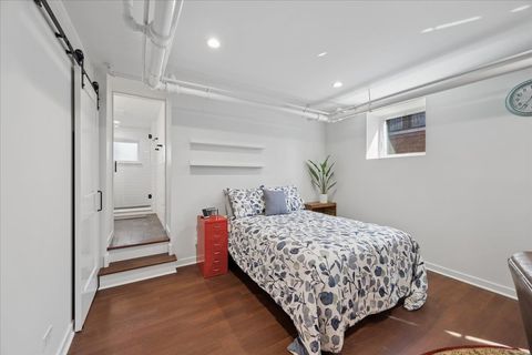 Tiny photo for 530 N East Avenue, Oak Park, IL 60302 (MLS # 12576151)