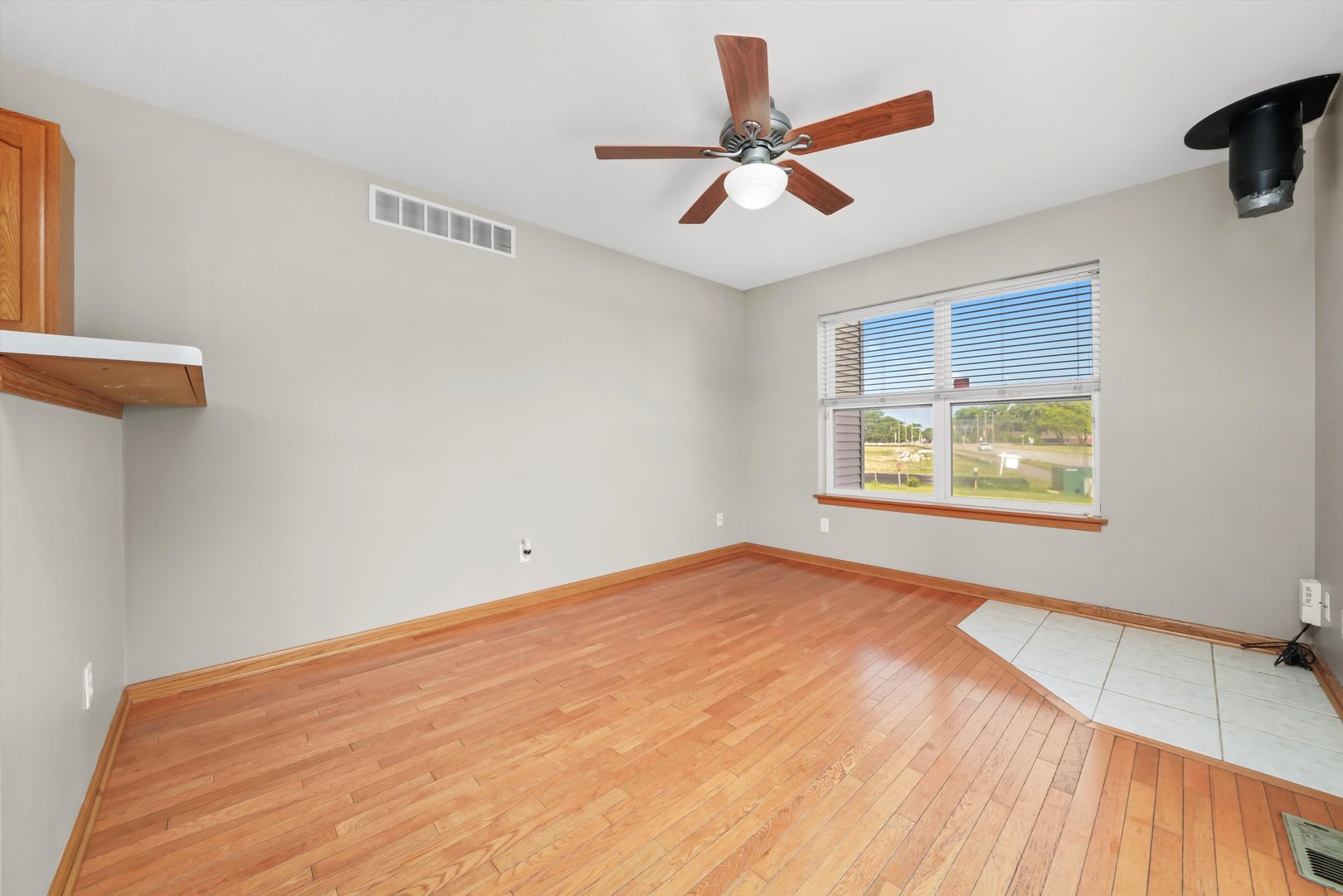 1225 Alexandria Drive
