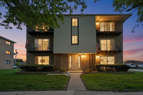Photo of 8039 Beloit Avenue #3B, Bridgeview, IL 60455 (MLS # 12643339)