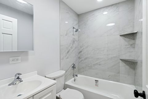 Tiny photo for 18 Greenview Road, Oakwood Hills, IL 60013 (MLS # 12500509)