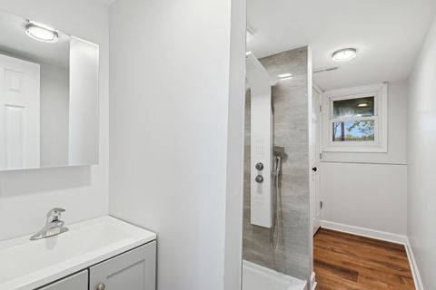 Tiny photo for 18 Greenview Road, Oakwood Hills, IL 60013 (MLS # 12500509)