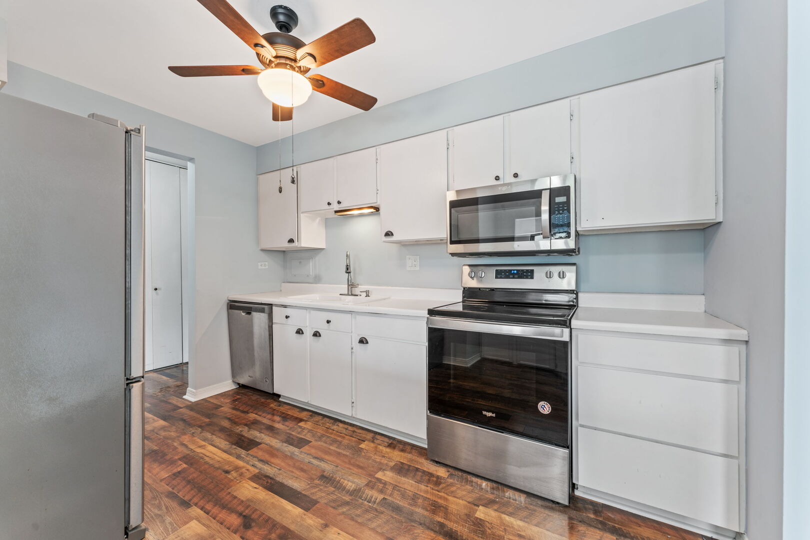 1505 E Central Road 402-A