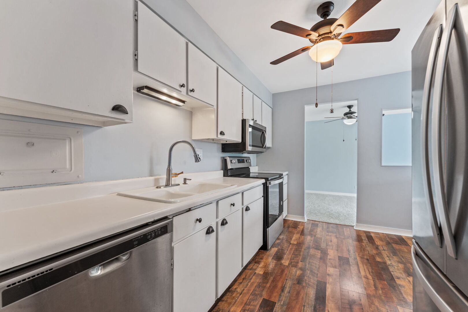1505 E Central Road 402-A