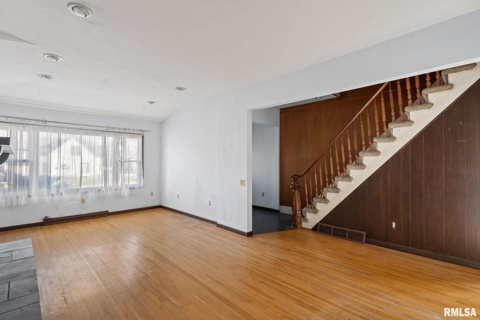 2709 16TH Street