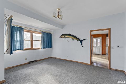 Tiny photo for 2709 16TH Street, Moline, IL 61265 (MLS # QC4269771)