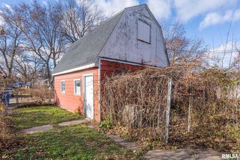 Tiny photo for 2709 16TH Street, Moline, IL 61265 (MLS # QC4269771)