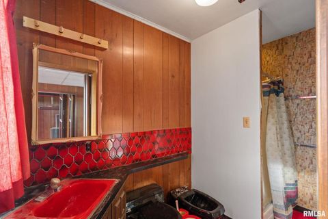 Tiny photo for 2709 16TH Street, Moline, IL 61265 (MLS # QC4269771)