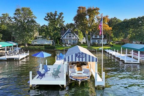 W3240 Park Drive Lake Geneva WI 53147