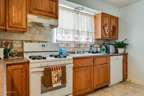 Tiny photo for 526 Bohland Avenue, Bellwood, IL 60104 (MLS # 12469258)