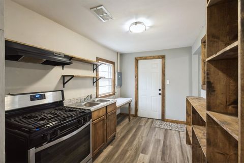 Tiny photo for 1717 36th Avenue, East Moline, IL 61244 (MLS # 100000266)