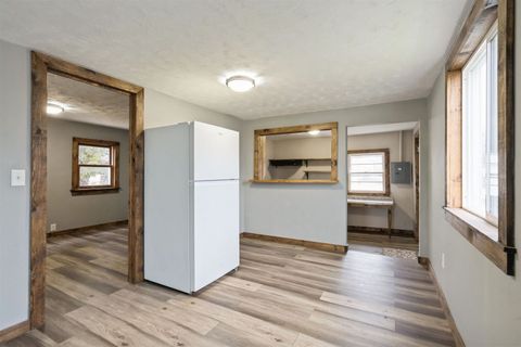 Tiny photo for 1717 36th Avenue, East Moline, IL 61244 (MLS # 100000266)