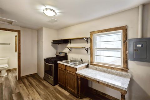 Tiny photo for 1717 36th Avenue, East Moline, IL 61244 (MLS # 100000266)