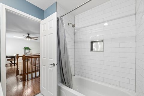Tiny photo for 118 S Atherton Court, Bloomingdale, IL 60108 (MLS # 12626221)
