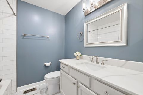 Tiny photo for 118 S Atherton Court, Bloomingdale, IL 60108 (MLS # 12626221)